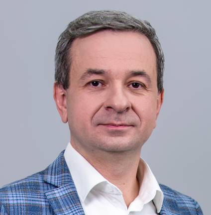Илья Парамонов